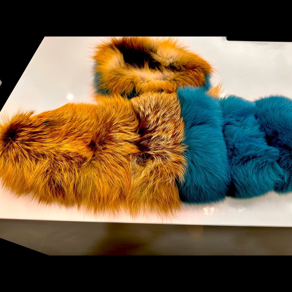 Faux fur hat and half sleeve!